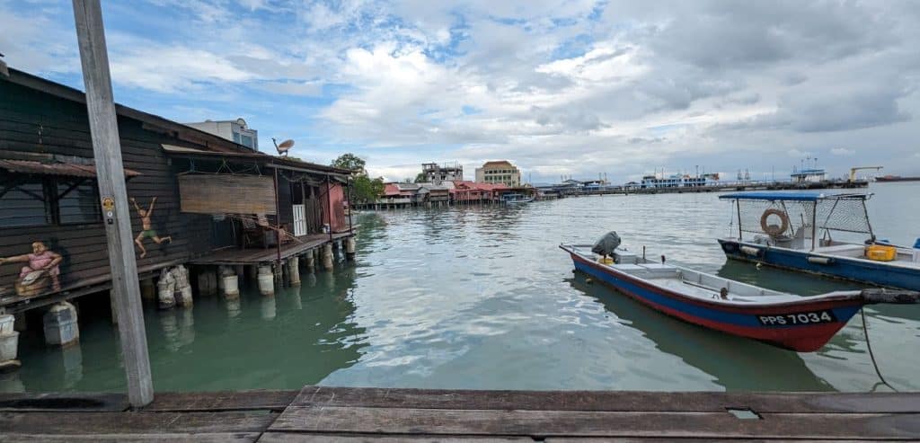 A view of the sea off of Chew Jetty.