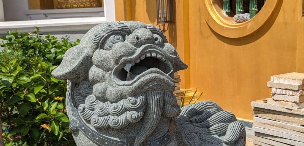 A statue of a Chinese Lion in Kek Lok Si