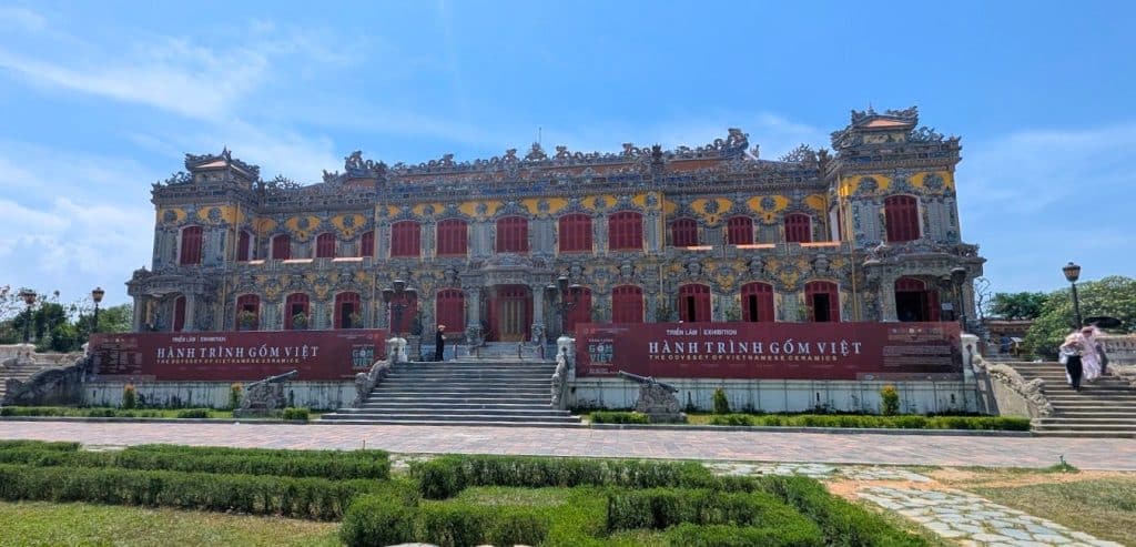 Kiến Trung Palace