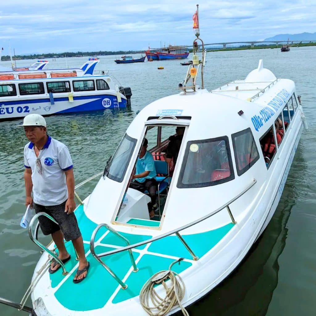 A local speedboat to the Cham Islands - Hoi An