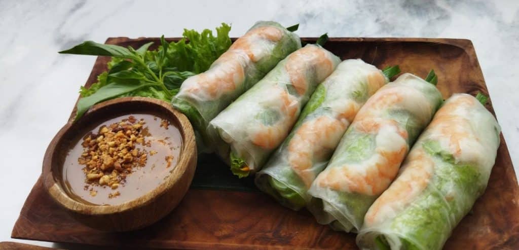 Fresh spring rolls and a dipping sauce